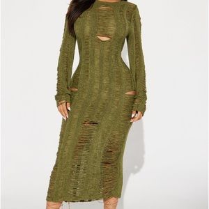 Los Cabo’s crochet midi dress